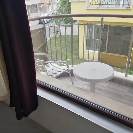 къща поморини Apartament *