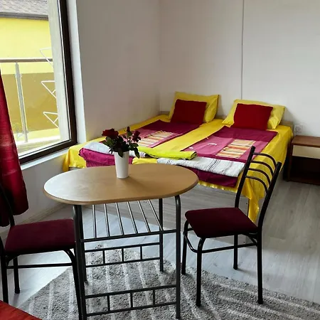 Apartment къща поморини *