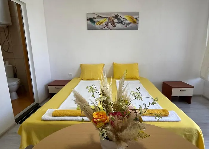 къща поморини Apartamento Nesebar